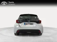 Usado Toyota Yaris Hybrid Active 116 CV (85 kW) 2024 Blanco Berlina