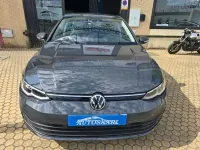 Usado VW Golf VIII Life 110 CV (80 kW) 2022 Gris / plata Berlina