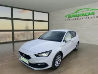 Usado Seat Leon Style 130 CV (95 kW) 2021 Blanco