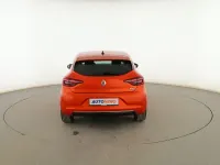 Usado Renault Clio V Zen 140 CV (102 kW) 2021 Naranja Berlina