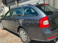 Usado Skoda Octavia 105 CV (77 kW) 2009 Gris / plata Familiar