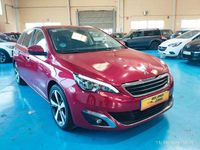 Usado Peugeot 308 SW Allure 131 CV (96 kW) 2015 Rojo Familiar