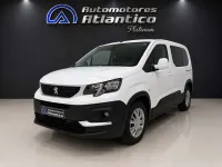 Usado Peugeot Rifter Active 100 CV (73 kW) 2021 Blanco Monovolumen