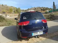 Usado Seat Altea XL Style 105 CV (77 kW) 2011 Azul Monovolumen