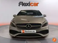 Usado Mercedes A180 116 CV (85 kW) 2018 Gris Utilitario