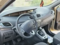 Usado Renault Scénic III Dynamique 110 CV (80 kW) 2012 Beige Monovolumen