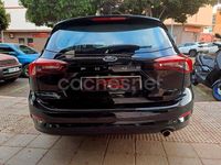Usado Ford Focus Trend 120 CV (88 kW) 2022 Negro Familiar