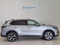 Usado VW Tiguan Life 204 CV (150 kW) 2024 Plateado SUV