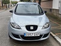 Usado Seat Altea 105 CV (77 kW) 2006 Gris / plata Monovolumen