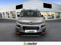 Usado Citroën Berlingo Shine 102 CV (75 kW) 2021 Gris / plata Monovolumen