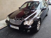 Usado Mercedes C220 Classic 143 CV (105 kW) 2004 Negro Berlina