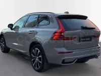 Usado Volvo XC60 Plus 197 CV (144 kW) 2024 Gris / plata SUV