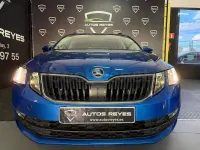 Usado Skoda Octavia 130 CV (95 kW) 2020 Azul Familiar