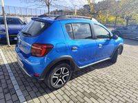 Usado Dacia Sandero 90 CV (66 kW) 2018 Azul Utilitario
