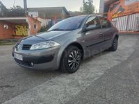 Usado Renault Mégane II Dynamique 100 CV (73 kW) 2004 Gris / plata Berlina