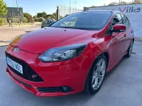 Usado Ford Focus ST 250 CV (183 kW) 2013 Rojo Berlina