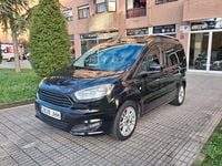 Usado Ford Tourneo Courier Titanium 100 CV (73 kW) 2015 Negro Monovolumen