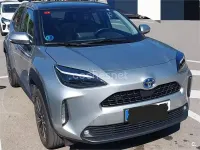 Usado Toyota Yaris Cross Plus 116 CV (85 kW) 2021 Gris / plata SUV