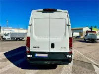 Usado Iveco Daily 146 CV (107 kW) 2012 Blanco Pickup/Camioneta