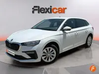 Usado Skoda Scala Selection 115 CV (84 kW) 2024 Blanco Utilitario