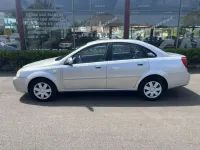 Usado Chevrolet Nubira CDX 122 CV (89 kW) 2003 Gris Berlina