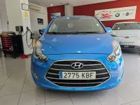 Usado Hyundai ix20 116 CV (85 kW) 2017 Azul Utilitario