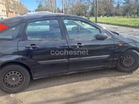 Usado Ford Focus Trend 100 CV (73 kW) 2004 Negro Berlina
