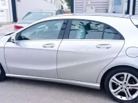 Usado Mercedes A180 Style 109 CV (80 kW) 2013 Gris / plata Berlina