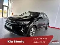 Usado Kia Stonic 84 CV (61 kW) 2022 Negro SUV