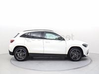 Usado Mercedes GLA200 AMG line 150 CV (110 kW) 2025 Blanco polar SUV