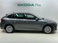 Usado Skoda Scala Selection 115 CV (84 kW) 2025 Gris oscuro Utilitario