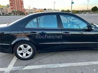 Usado Mercedes E270 Elegance 170 CV (125 kW) 2003 Negro Berlina