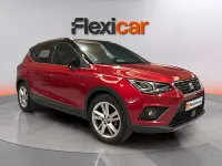 Usado Seat Arona Ecomotive 116 CV (85 kW) 2019 Rojo SUV