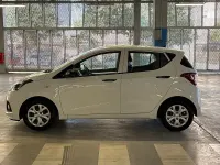 Usado Hyundai i10 66 CV (48 kW) 2015 Blanco Utilitario