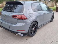 Usado VW Golf VII GTI 290 CV (213 kW) 2019 Gris Utilitario