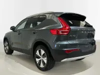 Nuevo Volvo XC40 Core 163 CV (119 kW) 2026 Verde SUV