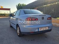 Usado Seat Cordoba Stella 100 CV (73 kW) 2003 Azul Berlina