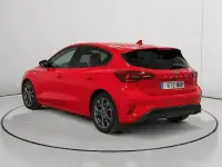 Usado Ford Focus ST-Line 125 CV (91 kW) 2022 Rojo