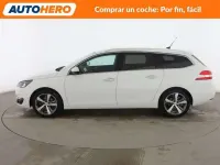 Usado Peugeot 308 Allure 150 CV (110 kW) 2016 Blanco Utilitario