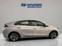 Usado Hyundai Ioniq Style 141 CV (103 kW) 2017 Gris / plata Utilitario