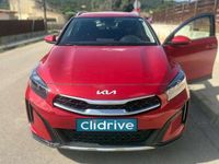 Usado Kia XCeed 120 CV (88 kW) 2024 Burdeos SUV