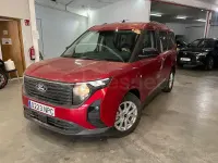 Nuevo Ford Tourneo Courier Titanium 125 CV (91 kW) 2026 Rojo Monovolumen