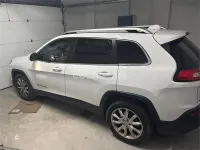 Usado Jeep Cherokee Limited 140 CV (102 kW) 2013 Blanco SUV