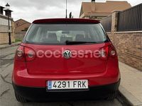 Usado VW Golf V Highline 105 CV (77 kW) 2007 Rojo Berlina