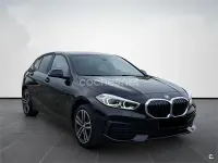 Usado BMW 118 Advantage 136 CV (100 kW) 2023 Negro Berlina
