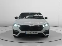 Usado Skoda Octavia RS 200 CV (147 kW) 2023 Blanco Familiar