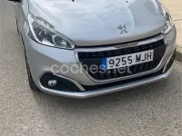 Usado Peugeot 208 Style 110 CV (80 kW) 2015 Gris / plata Utilitario