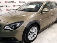 Usado Opel Insignia Sportive 195 CV (143 kW) 2014 Verde Berlina