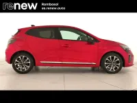 Käytetty Renault Clio V Techno 100 HP (73 kW) 2025 Punainen Sedan