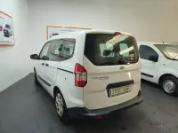 Begagnad Ford Transit Trend 100 HK (73 kW) 2019 Vit Kombi